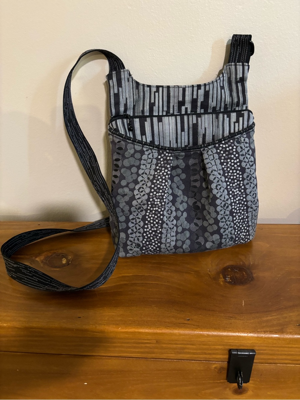 Like New! Maruca Crossbody Purse